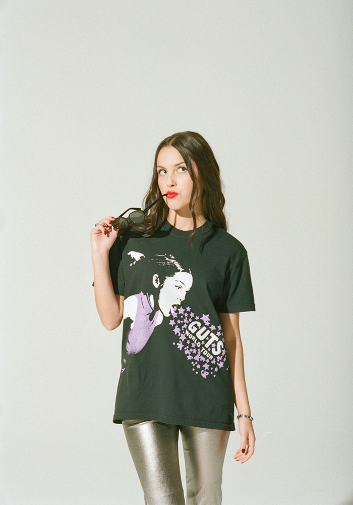 Olivia in GUTS world tour admat dateback t-shirt in black